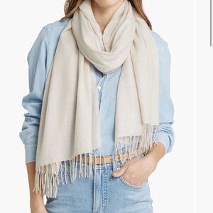 NWT Nordstrom Tissue Weight Wool & Cashmere Scarf
